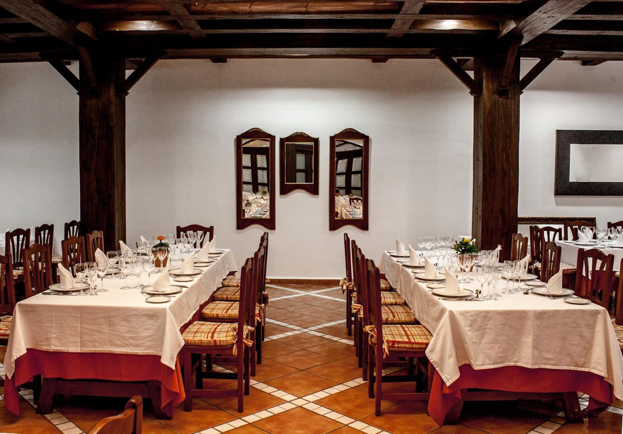 Albenzaire Hotel Asador Fuensanta  Zewnętrze zdjęcie