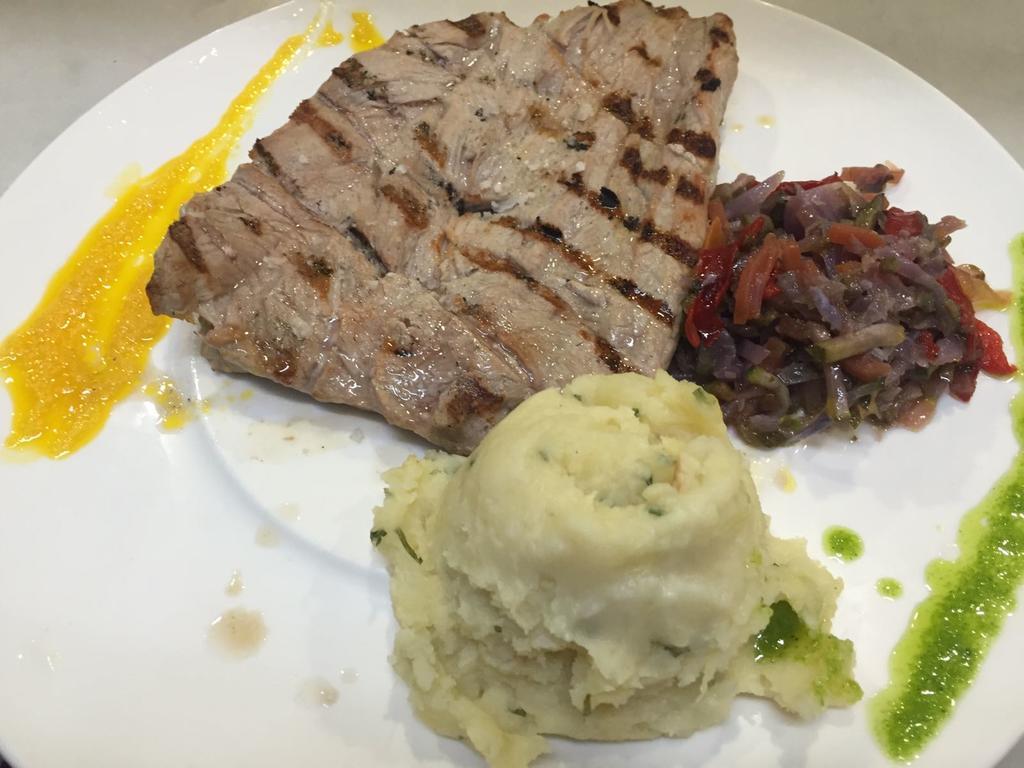Albenzaire Hotel Asador Fuensanta  Zewnętrze zdjęcie