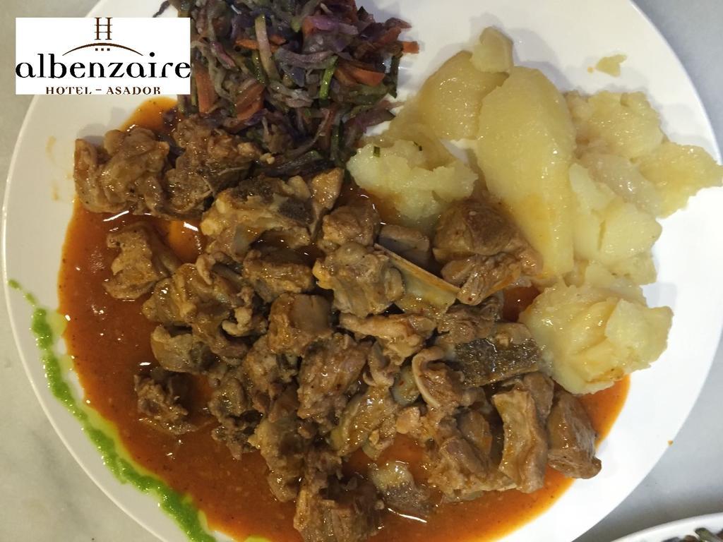 Albenzaire Hotel Asador Fuensanta  Zewnętrze zdjęcie