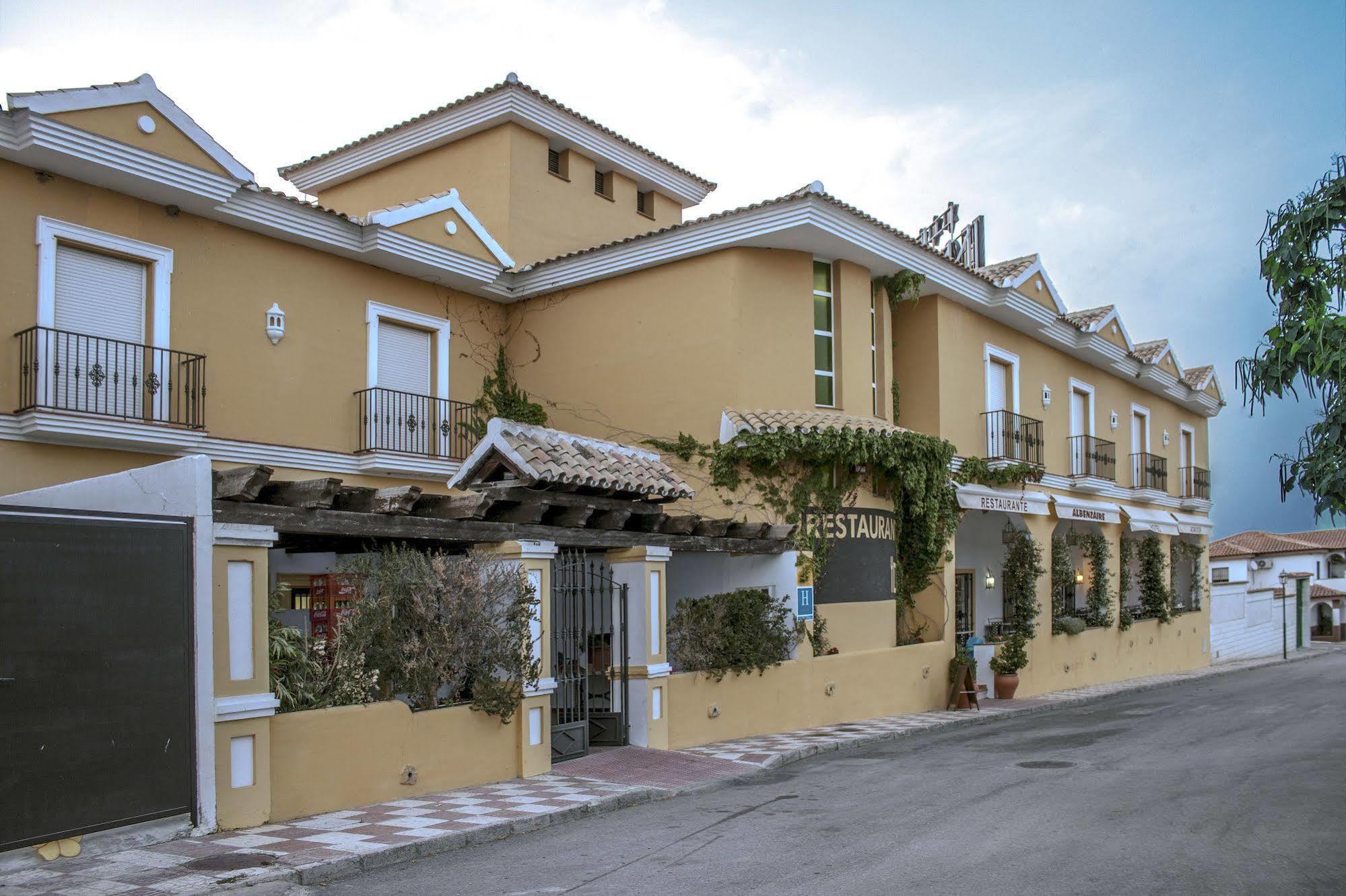 Albenzaire Hotel Asador Fuensanta  Zewnętrze zdjęcie